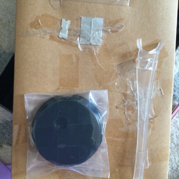 MAC Barbie by Mattel - Picture 12 of 14